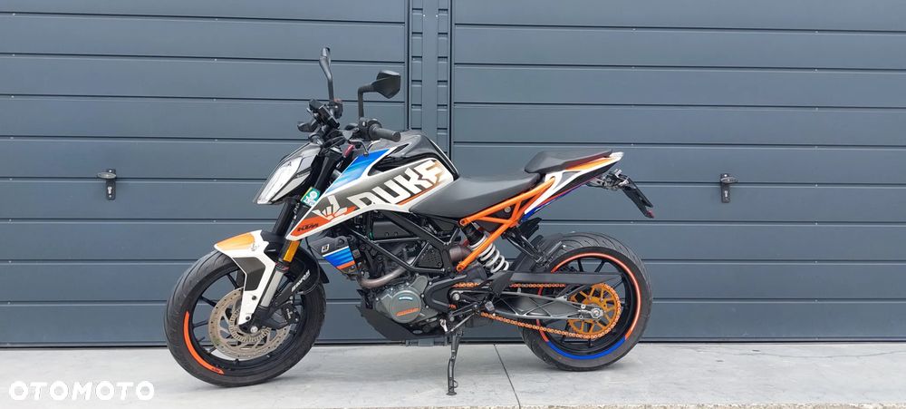 KTM Duke 125 - 21