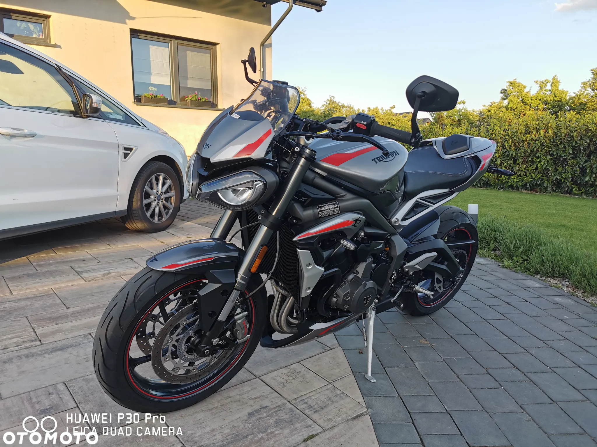Triumph Street Triple - 30