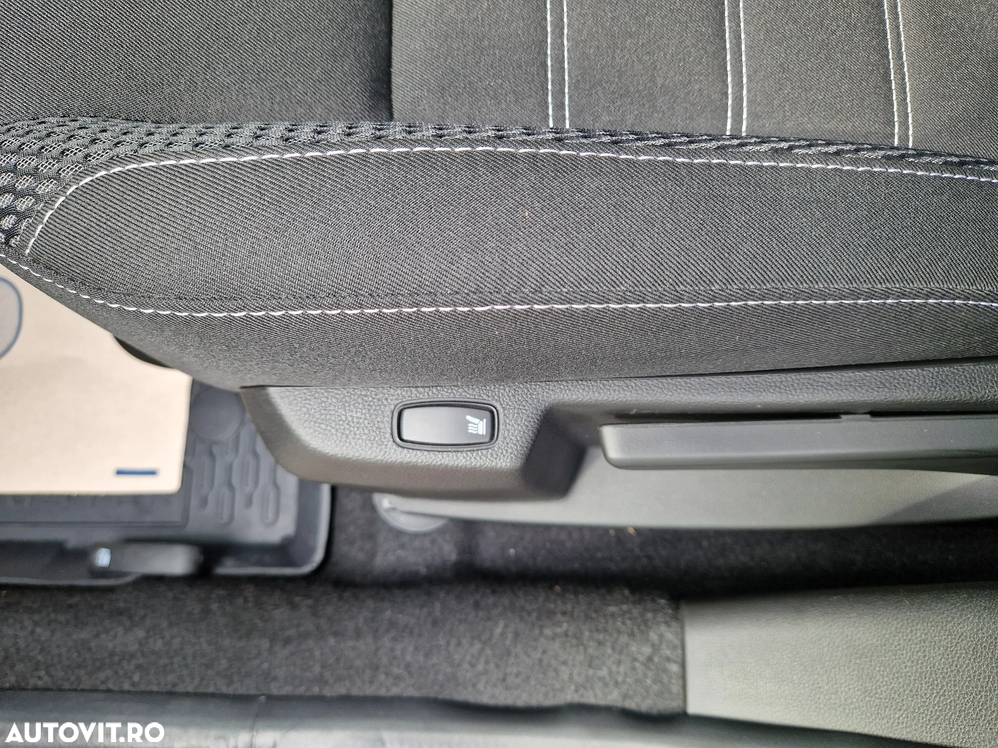 Dacia Duster ECO-G 100 Journey+ - 13