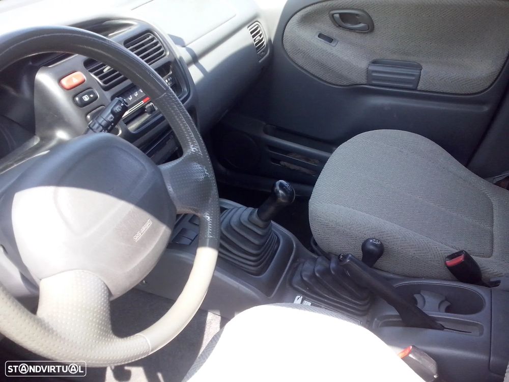 Suzuki Grand Vitara Metal Top 2.0 TDi - 7