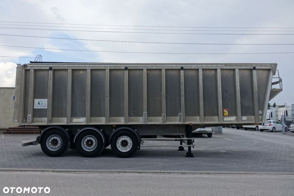 Benalu WYWROTKA 48m3 / ALUMINIOWA /OSIE MERCEDES /OŚ PODNOSZONA / SZYBER ZBOŻOWY - 3