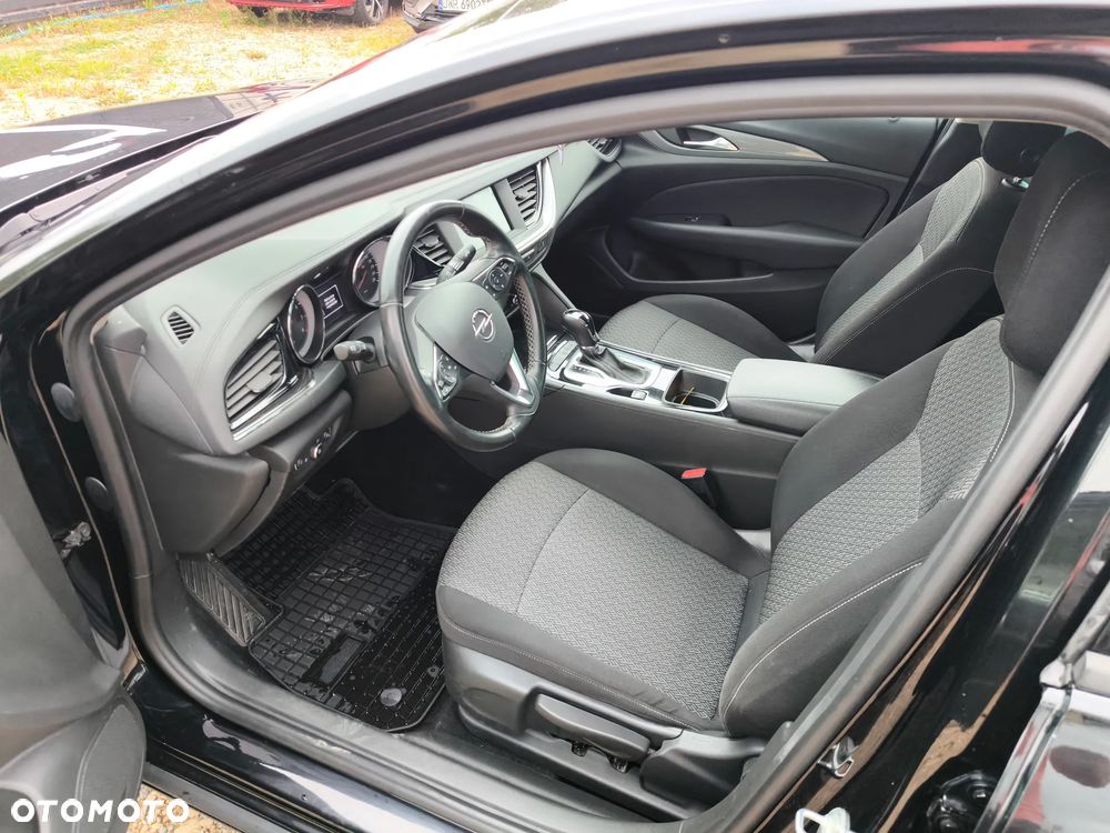 Opel Insignia - 15