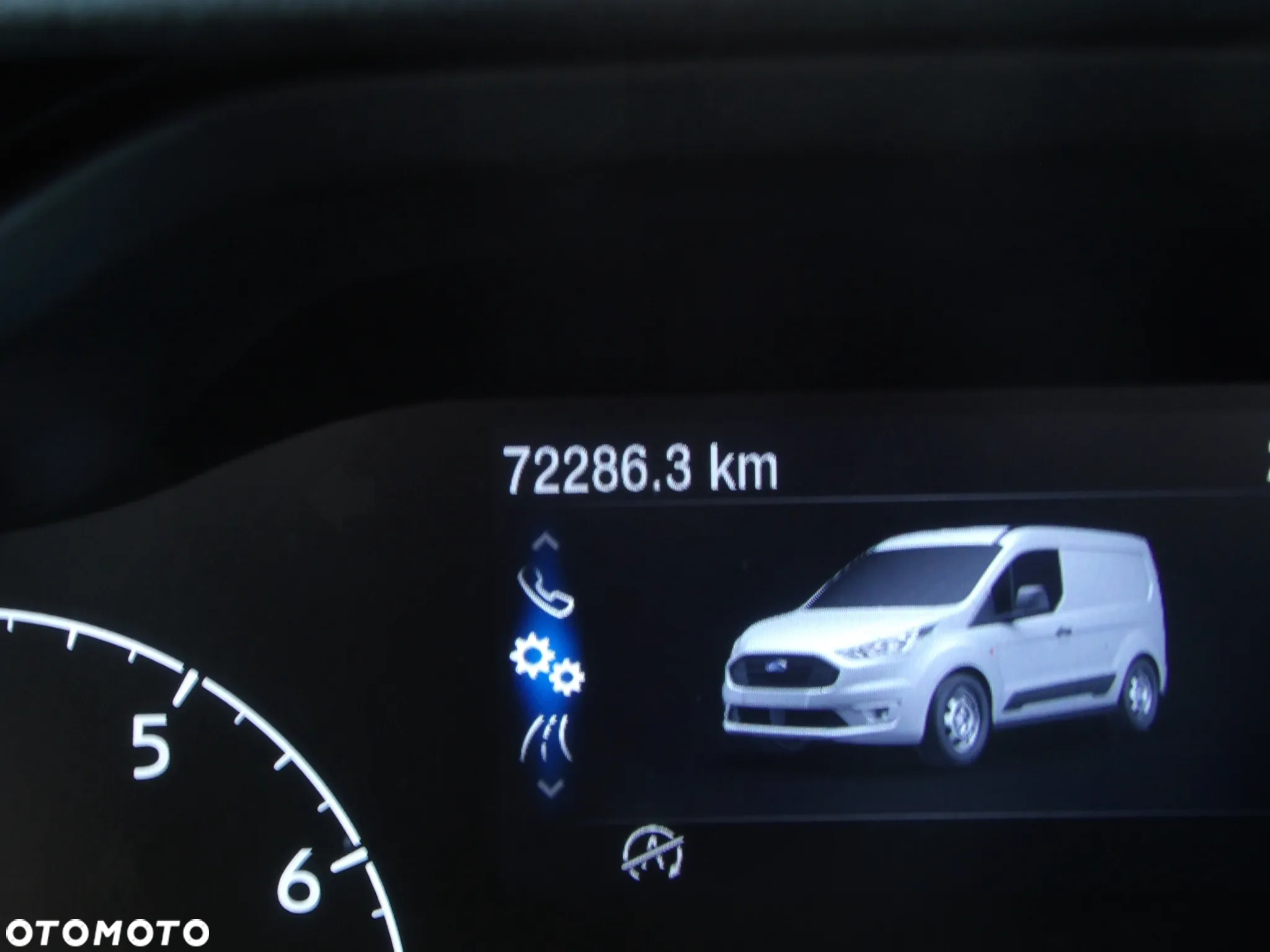 Ford Transit Courier - 22