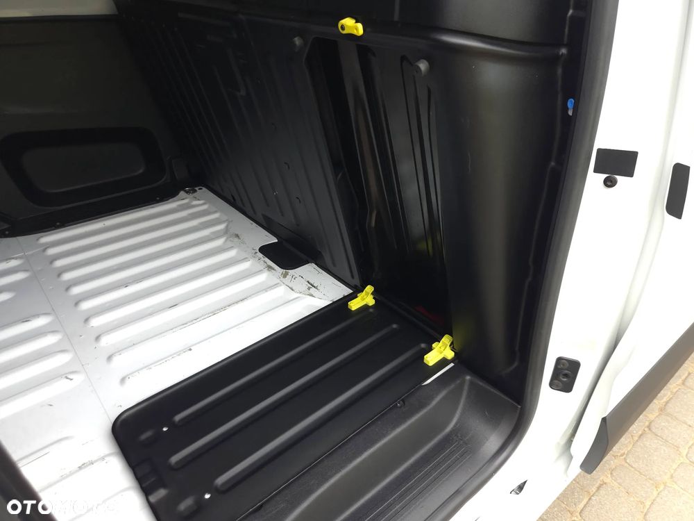 Peugeot Partner FlexCab L2 EHZ S&S Pro - 20