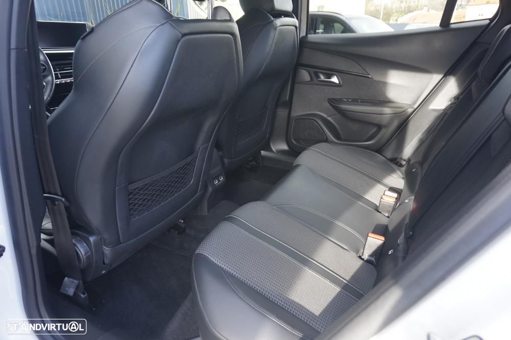 Peugeot 2008 1.2 PureTech GT Line - 5
