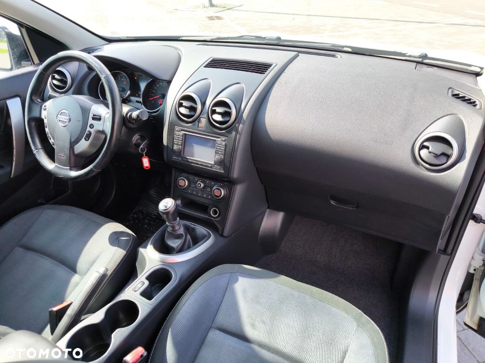 Nissan Qashqai - 15