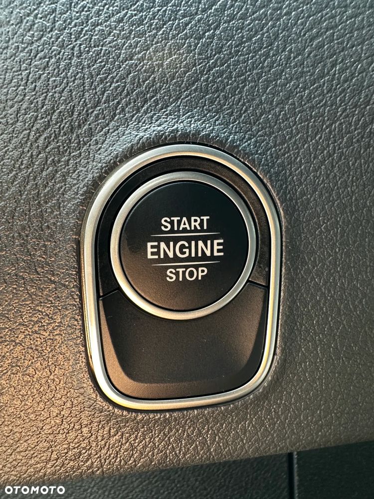 Mercedes-Benz Sprinter - 20