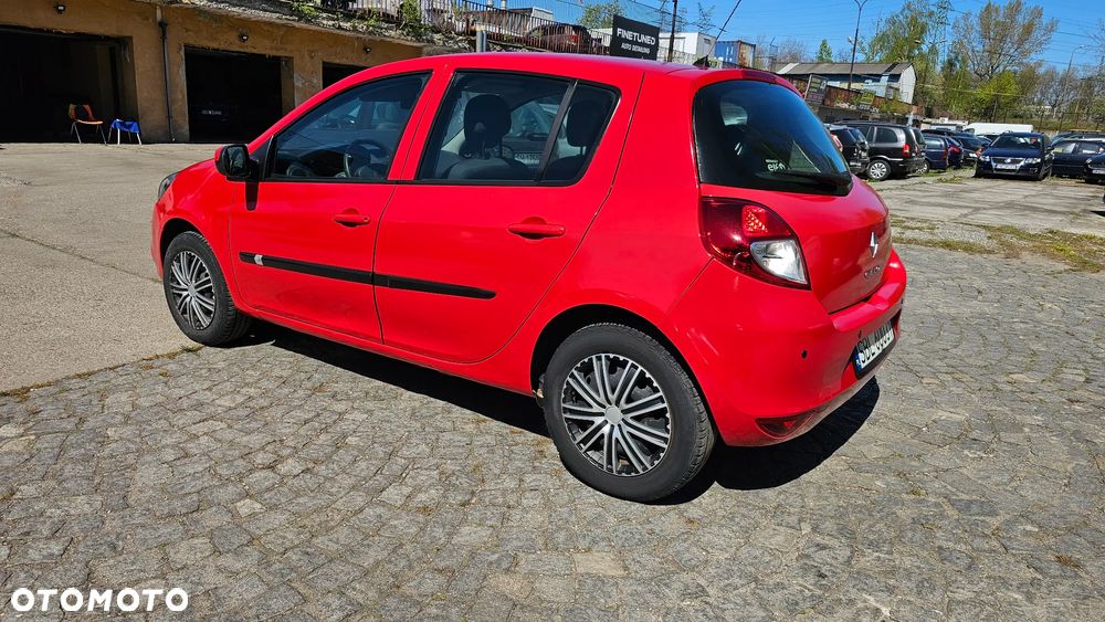 Renault Clio 1.2 16V Bioetanol Alize - 5