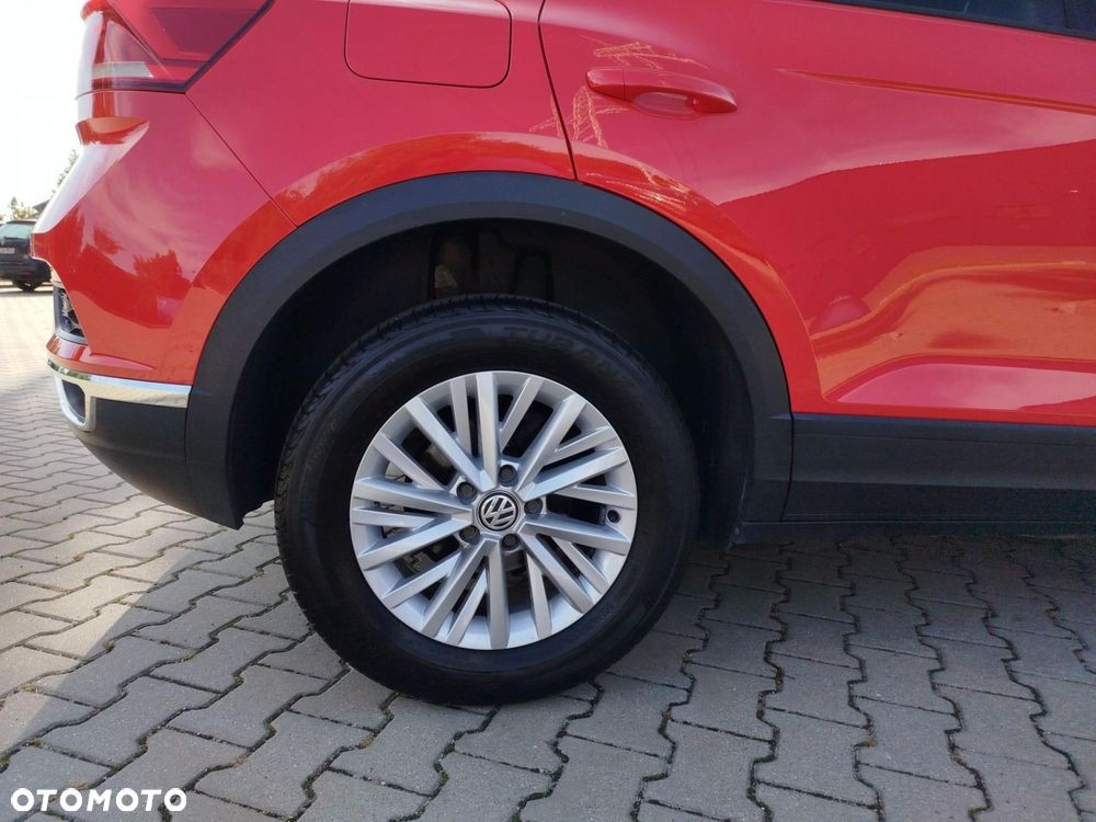 Volkswagen T-Roc - 23
