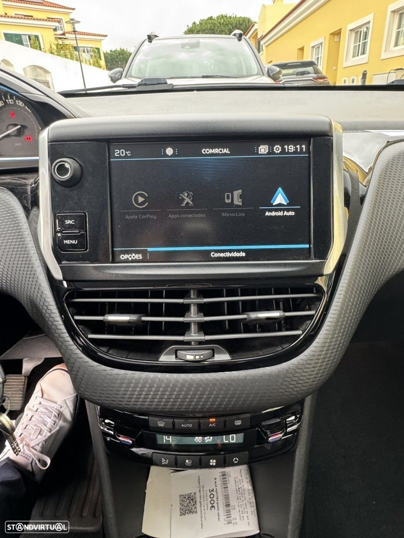 Peugeot 2008 1.2 PureTech Allure - 7