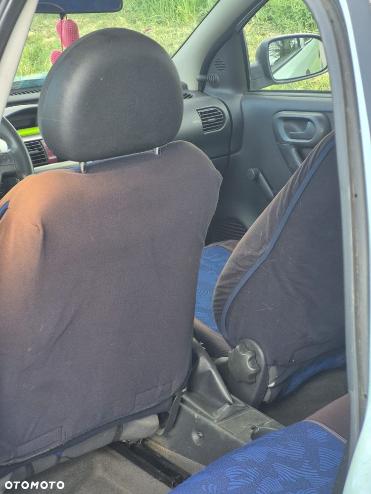 Opel Corsa - 9