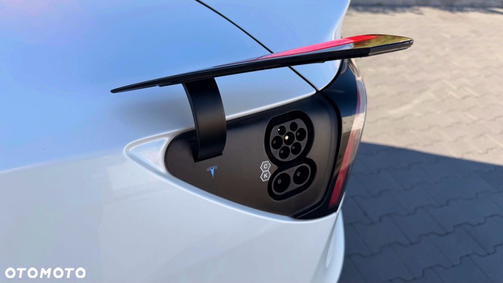 Tesla Model 3 Standard Reichweite Plus Hinterradantrieb - 20