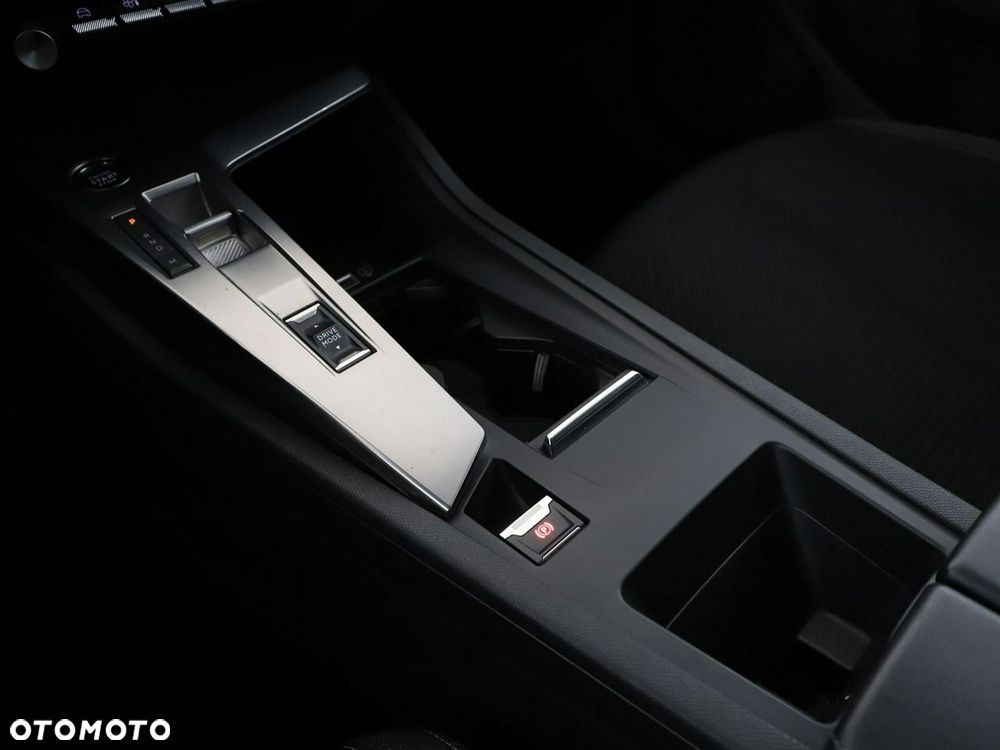 Peugeot 308 1.2 PureTech Active Pack S&S EAT8 - 32