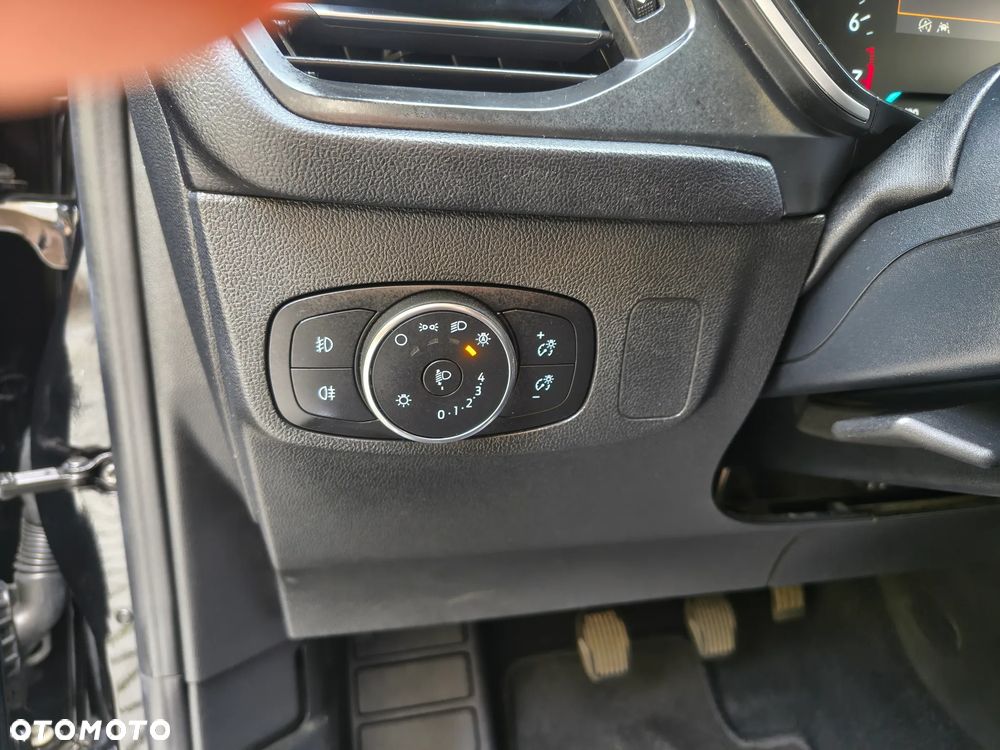 Ford Focus 1.0 EcoBoost mHEV Connected - 13