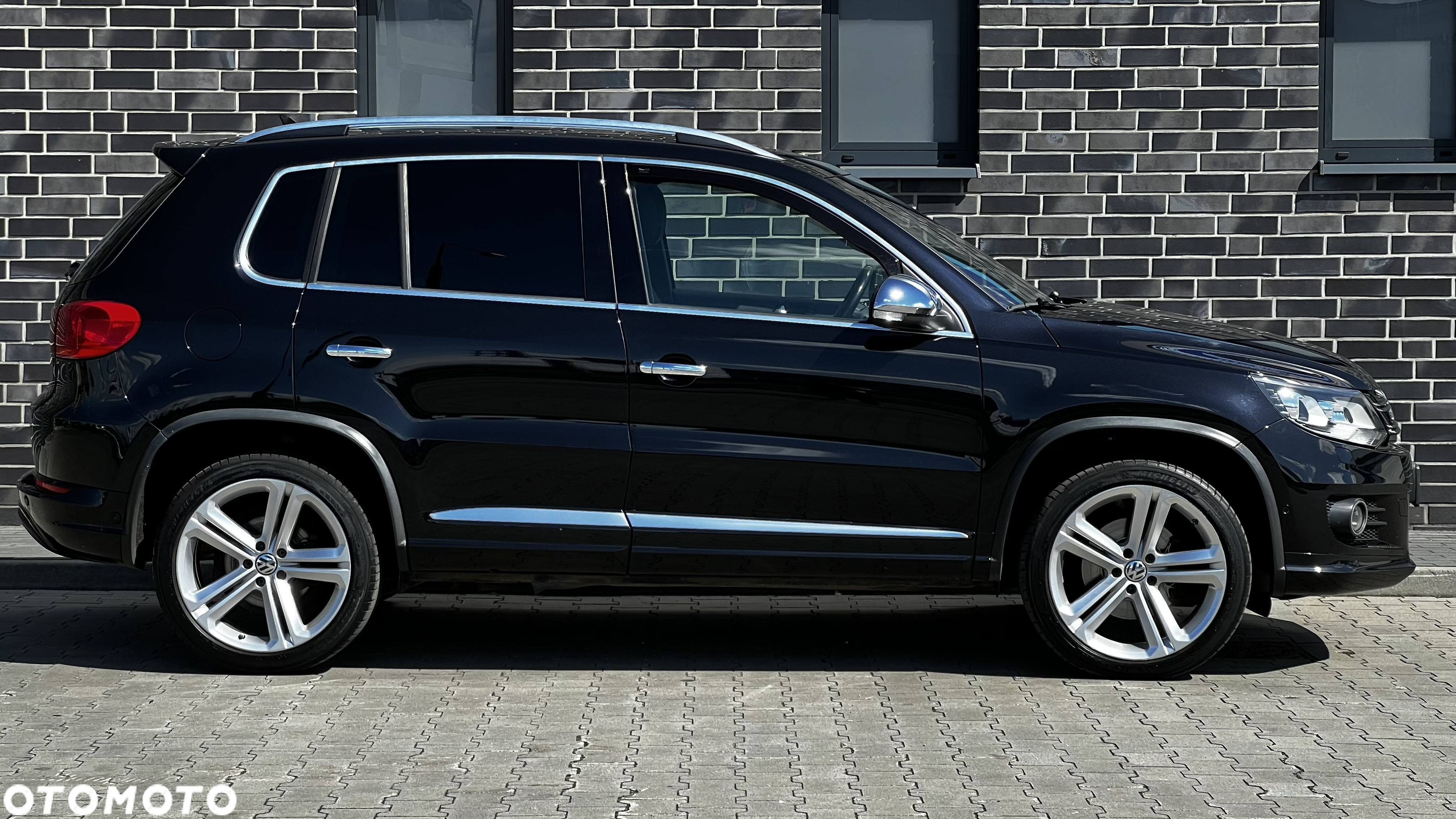 Volkswagen Tiguan 2.0 TDI 4Mot R-Style DSG - 13