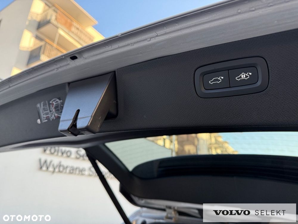 Volvo XC 90 - 32