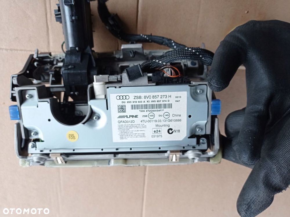 AUDI A3 8V WYŚWIETLACZ NAWIGACJI 8V0857273H - 2