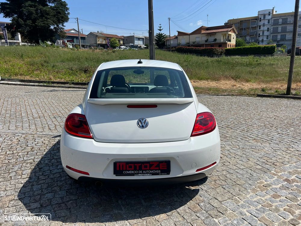 VW New Beetle 1.6 TDI DPF Blue Motion Technologie Design - 4