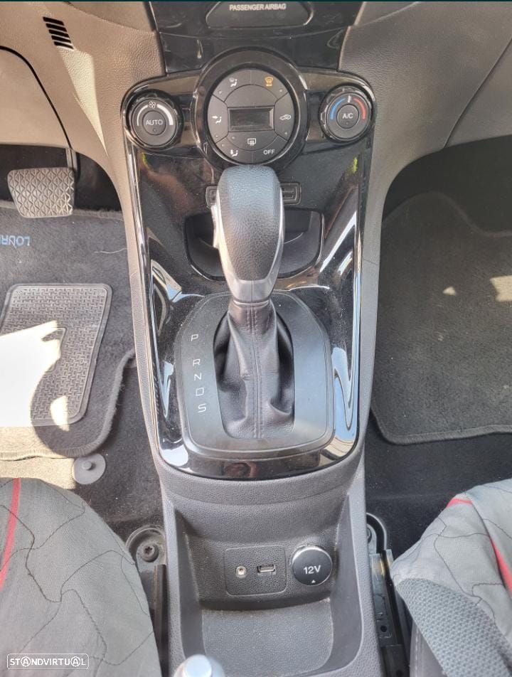 Ford Fiesta 1.0 T EcoBoost Titanium PowerShift - 6