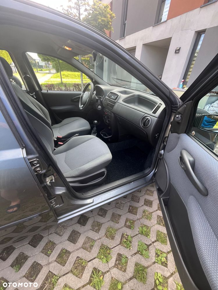 Fiat Punto 1.2 8V Active - 14
