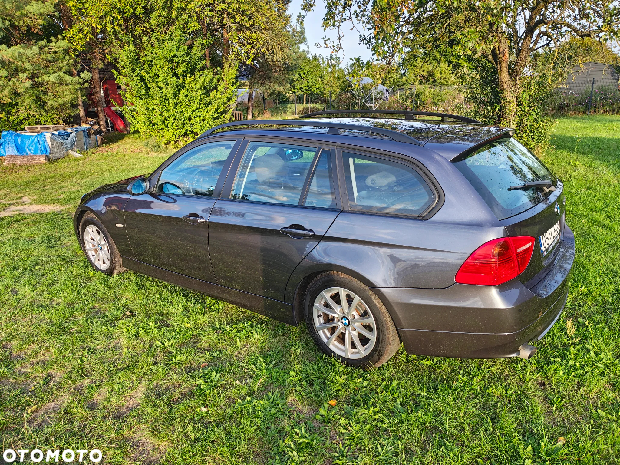 BMW Seria 3 320i Touring - 35