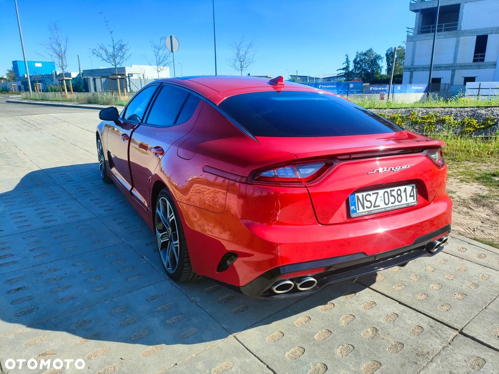 Kia Stinger - 14