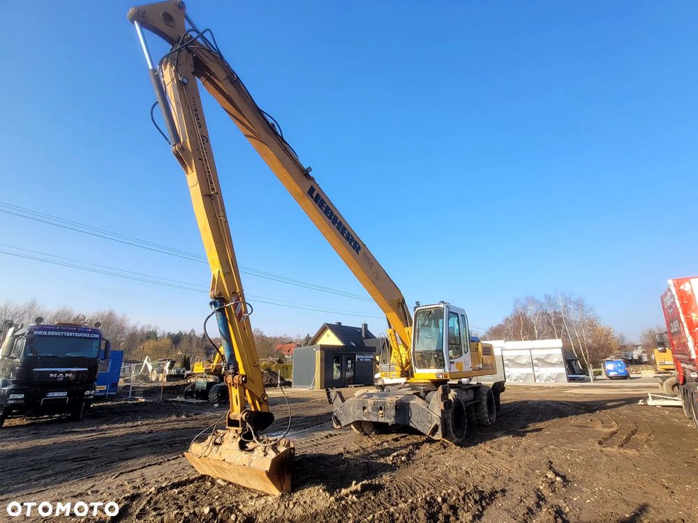 Liebherr A924 - 2