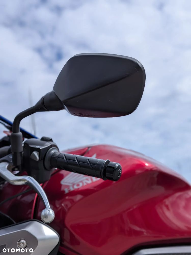 Honda CB - 32