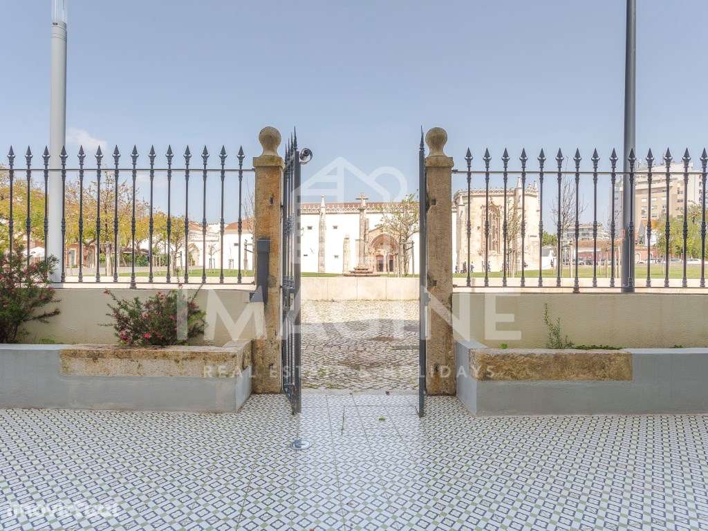 Apartamento com Pateo no centro de Setúbal - Grande imagem: 4/29