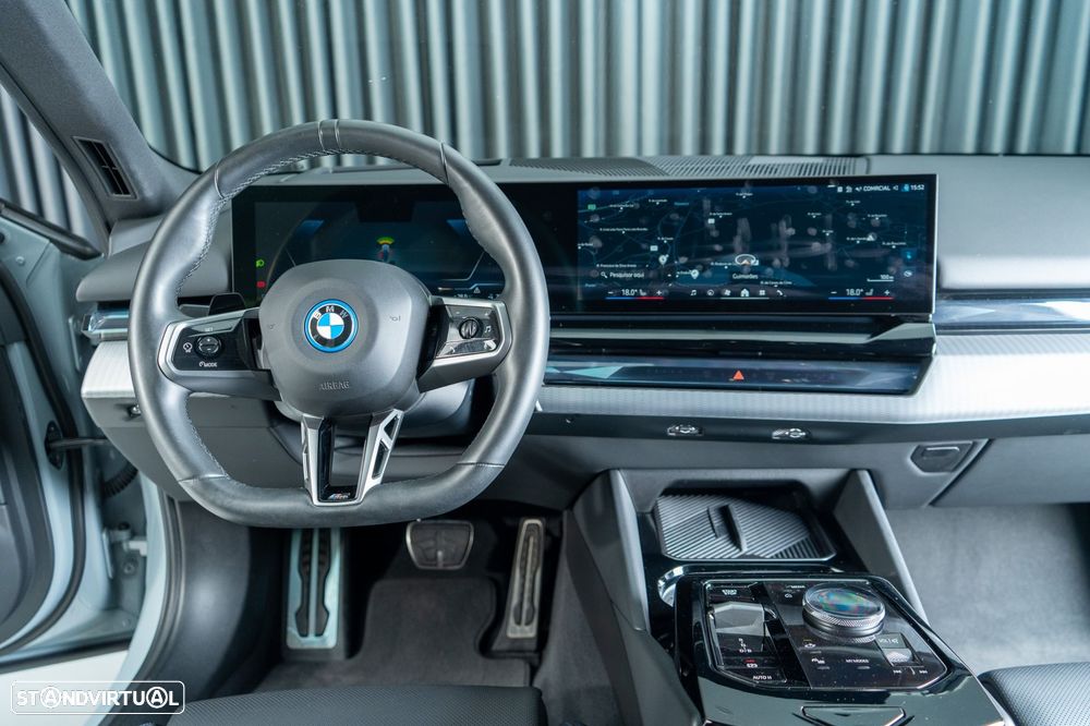 BMW i5 eDrive40 Pack Desportivo M - 10