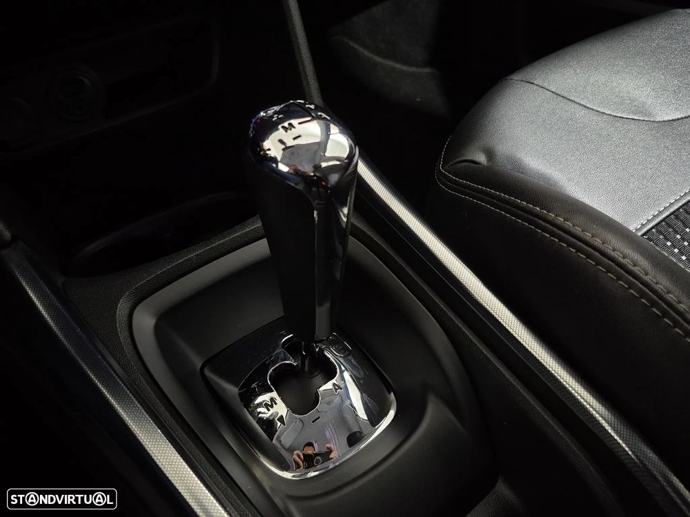 Peugeot 2008 1.6 e-HDi Allure 2-Tronic - 14