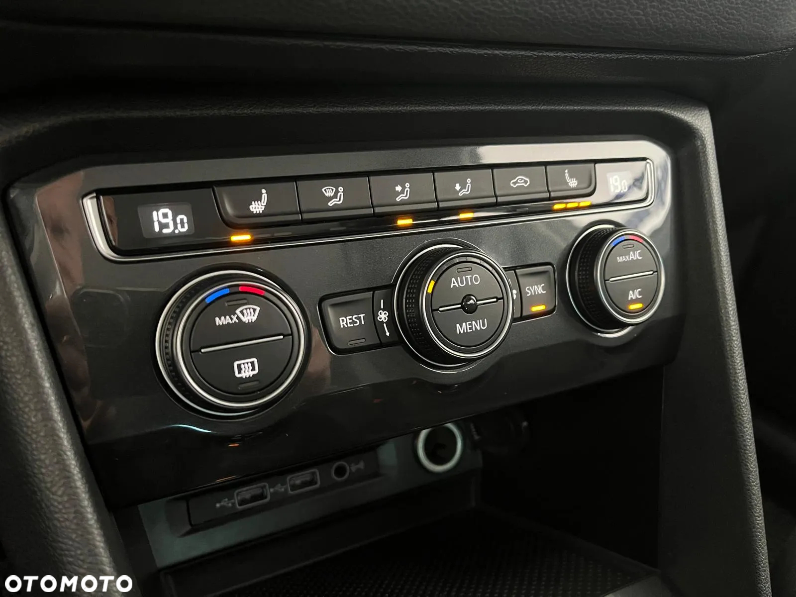 Volkswagen Tiguan 1.5 TSI EVO Comfortline - 29
