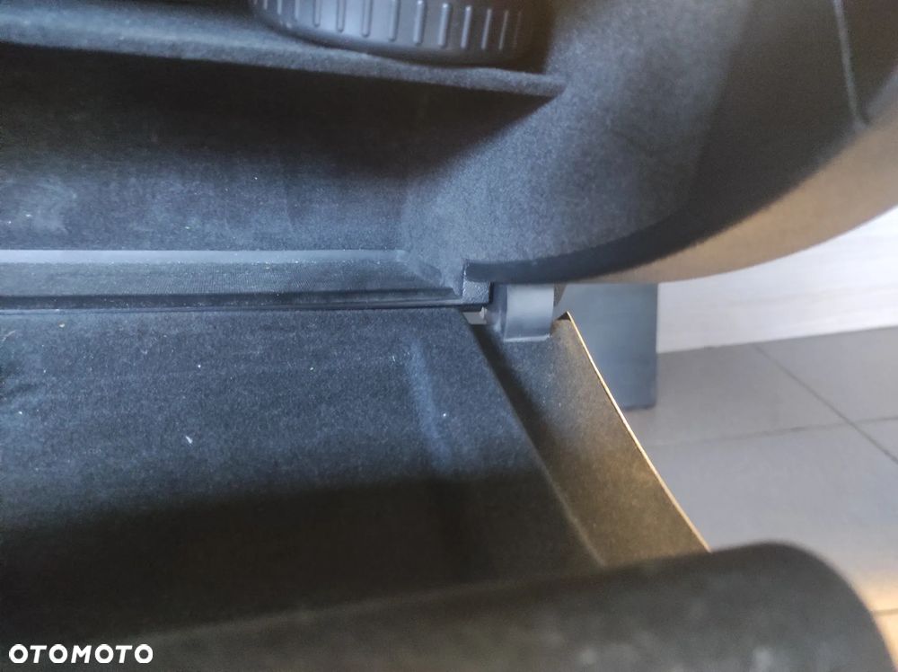 AUDI A3 8P 8P0 SCHOWEK PASAŻERA CZARNY CAŁY WYSYŁKA !!!! - 3