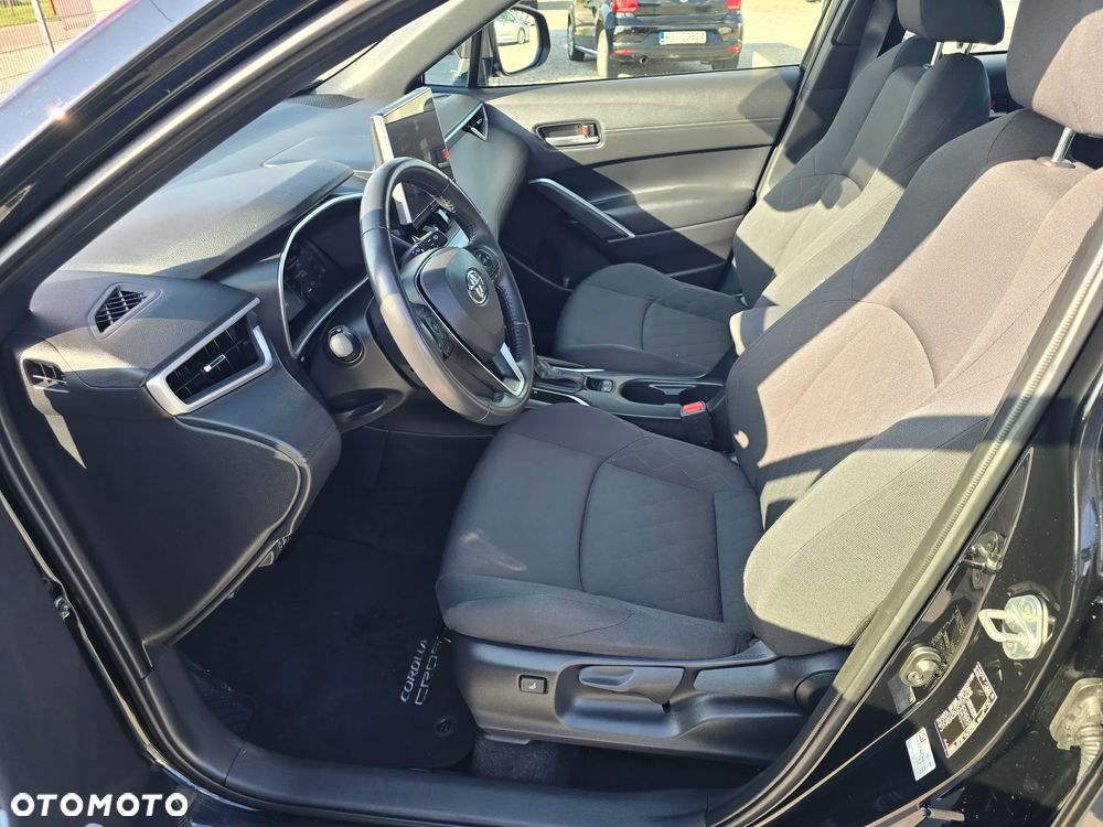 Toyota Corolla Cross 2.0 Hybrid Comfort - 25