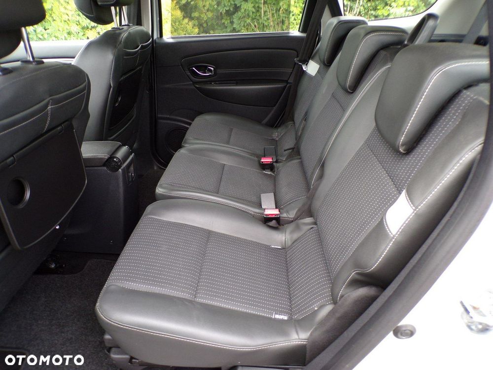 Renault Grand Scenic - 29