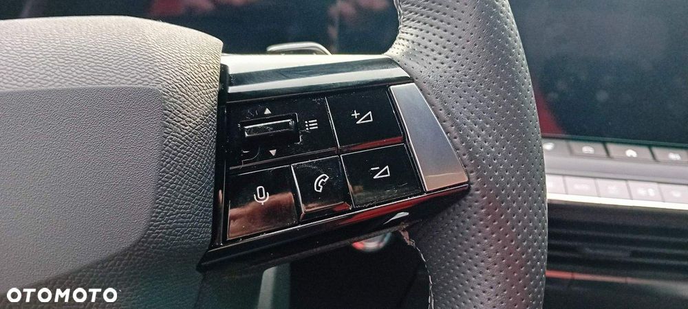 Opel Astra 1.2 T GS Line S&S - 16