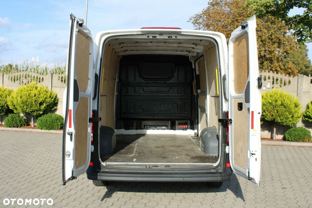 Volkswagen Crafter - 37