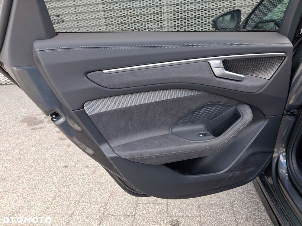 Audi A6 Avant - 13