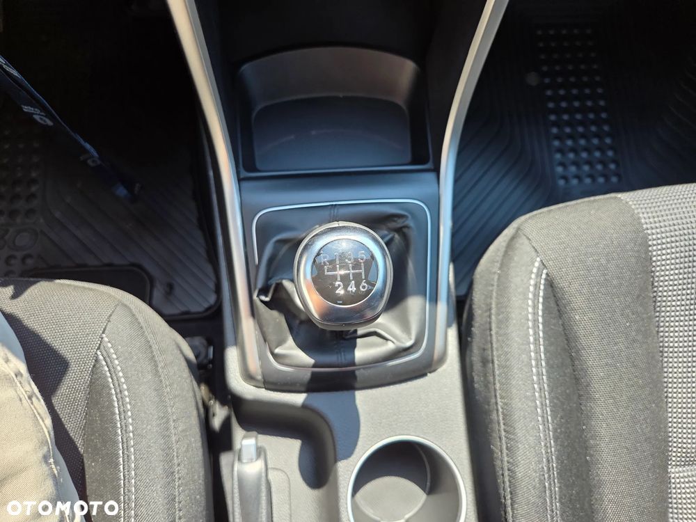 Hyundai i30 1.6 Comfort - 17