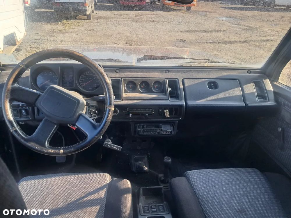 ❌Dawca części❌  ISUZU TROOPER I 4X4 1992 R 2.6 MPI KOD: RLJ KOD LAK: 826/10 - 7