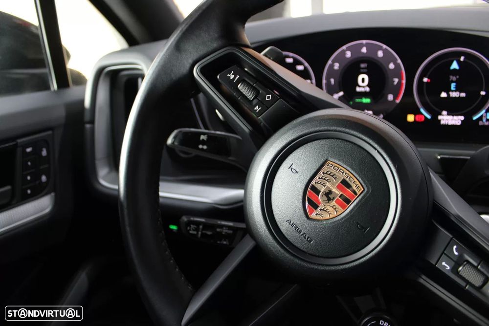 Porsche Cayenne Coupé E-Hybrid - 28