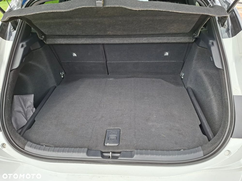 Toyota Corolla 2.0 Hybrid GR Sport - 11