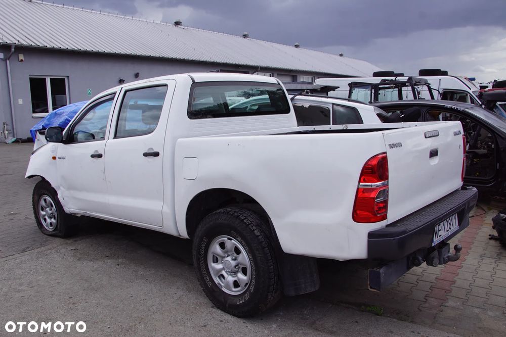 Auto na części - Toyota Hilux VII Lift 2.5 D-4D 144 KM 2KD-FTV 33030-0K750 040 2011R Silnik Skrzynia Drzwi Błotnik Zderzak Burta Lampa Lusterko Klamka Szyba Deska Kokpit Sterownik Moduł Czujnik Licznik Panel Kierownica - 5