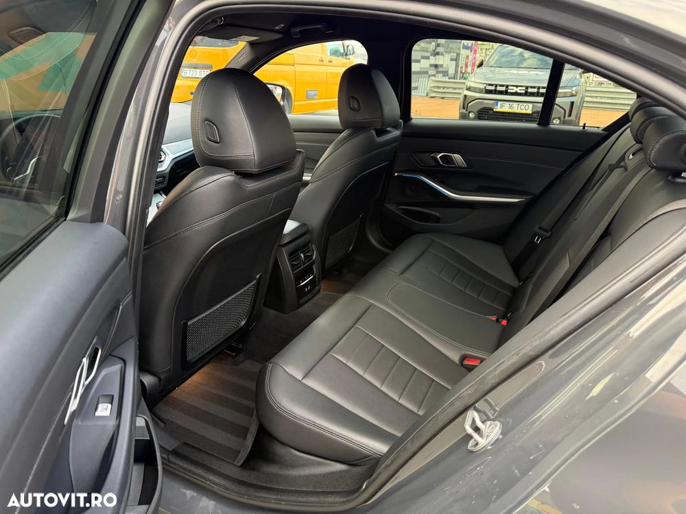 BMW Seria 3 320e Aut. M Sport - 14