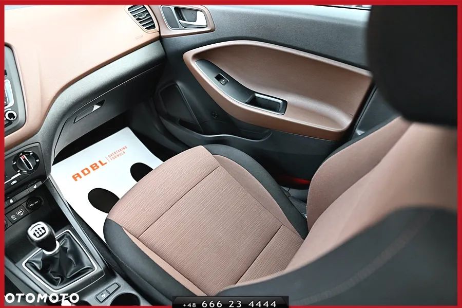 Hyundai i20 1.2 Elegant - 21