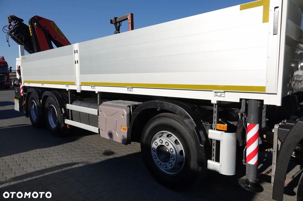 Renault C 430 / 8x4 / SKRZYNIOWY 7 M + HDS PALFINGER 33002 -wysów: 14,5 M / UDŹWIG 9800 KG / STEROWANIE RADIOWE / ROTATOR / EURO 6 - 16