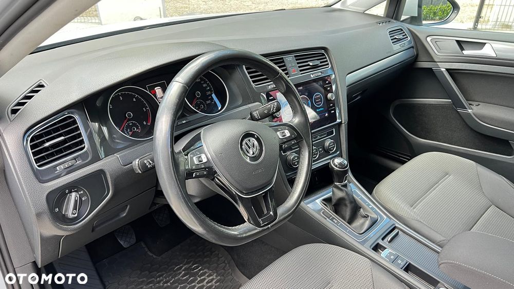 Volkswagen Golf 1.6 TDI BMT Comfortline - 18