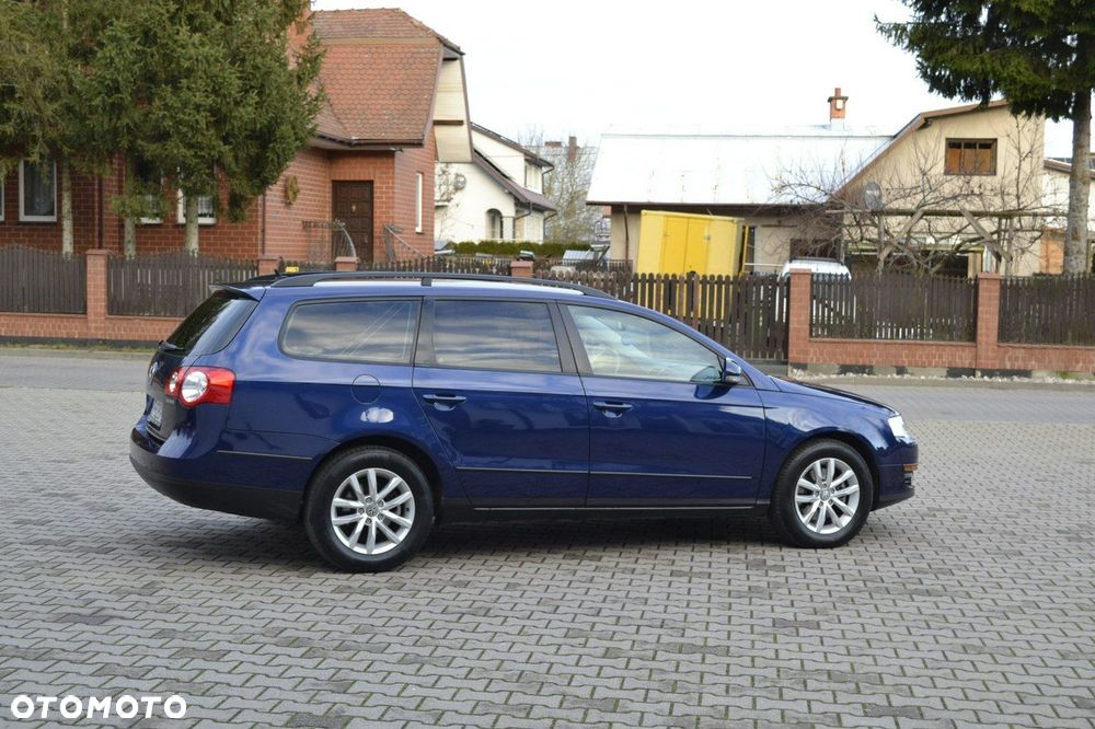 Volkswagen Passat - 15