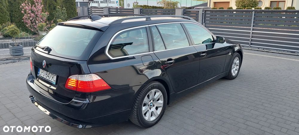 BMW Seria 5 525d - 29