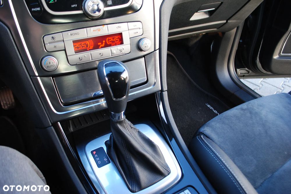 Ford Mondeo 2.0 TDCi Titanium - 16